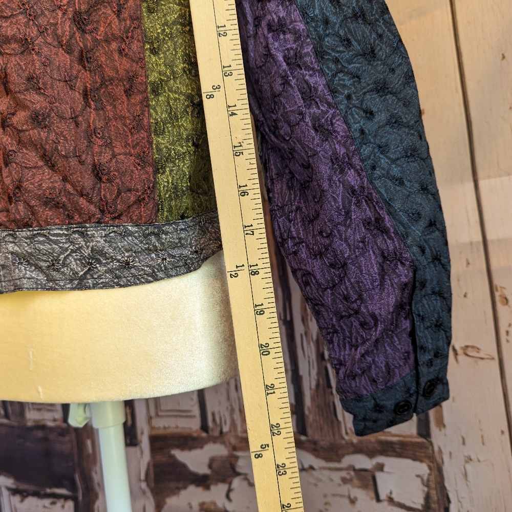 Sacred threads down jacket - Picture 7 of 10